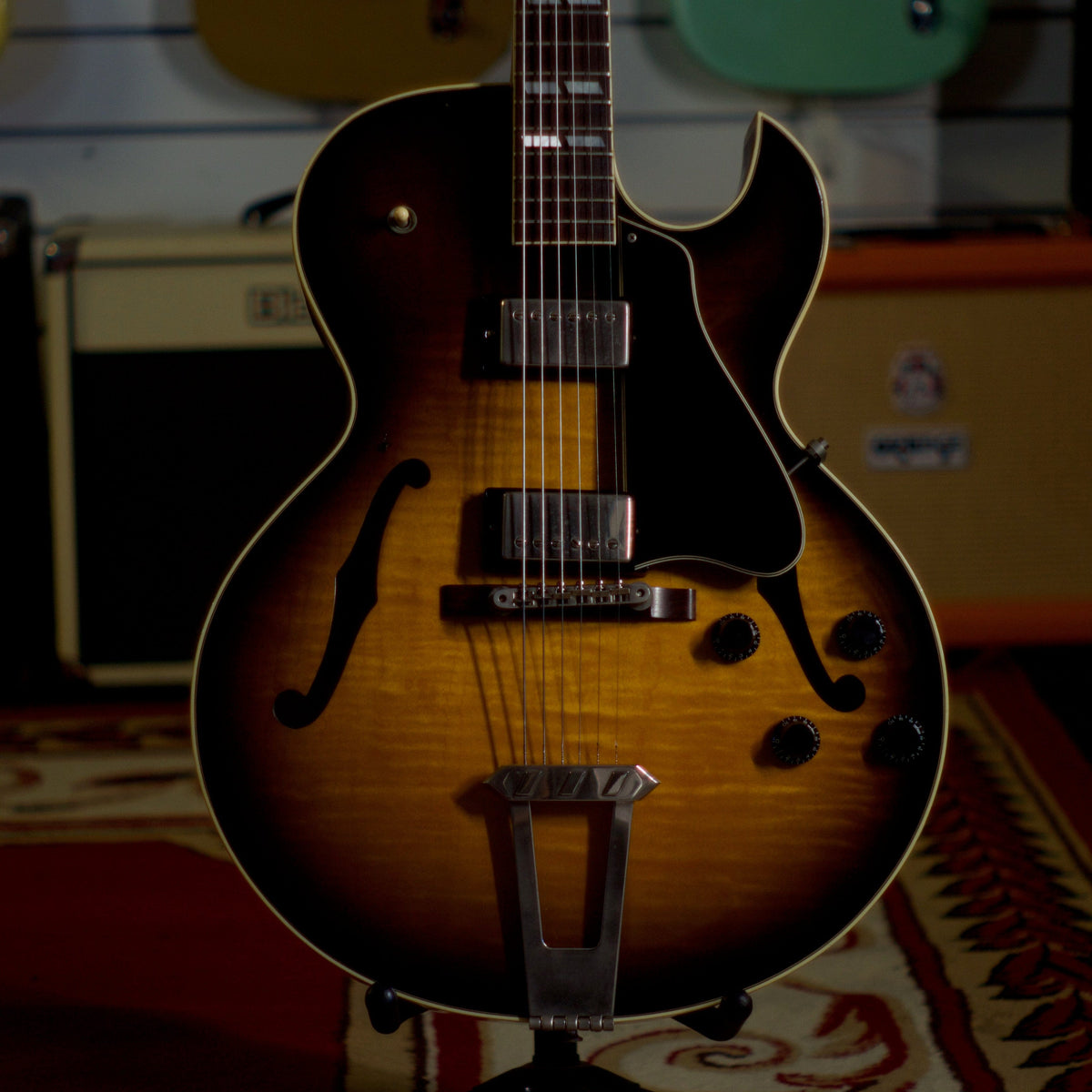 Byron Music Home Page Preloved - Gibson ES-175 Archtop Electric Guitar Tobacco Sunburst in OHSC - Byron Music